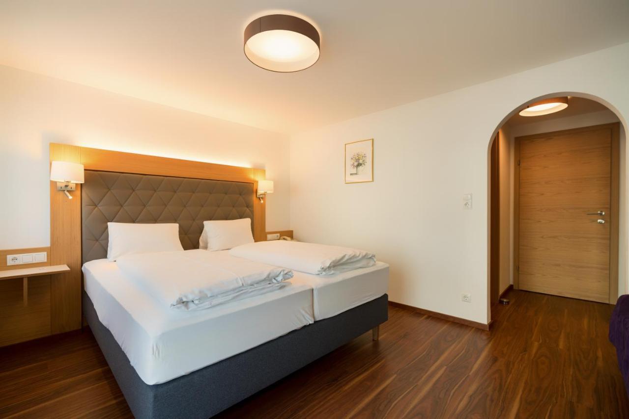 Hotel Cafe Lorenz ホーエネムス エクステリア 写真