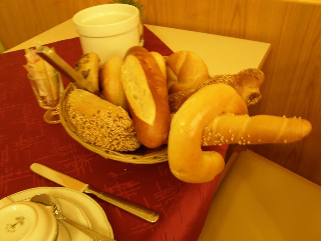 Hotel Cafe Lorenz ホーエネムス エクステリア 写真