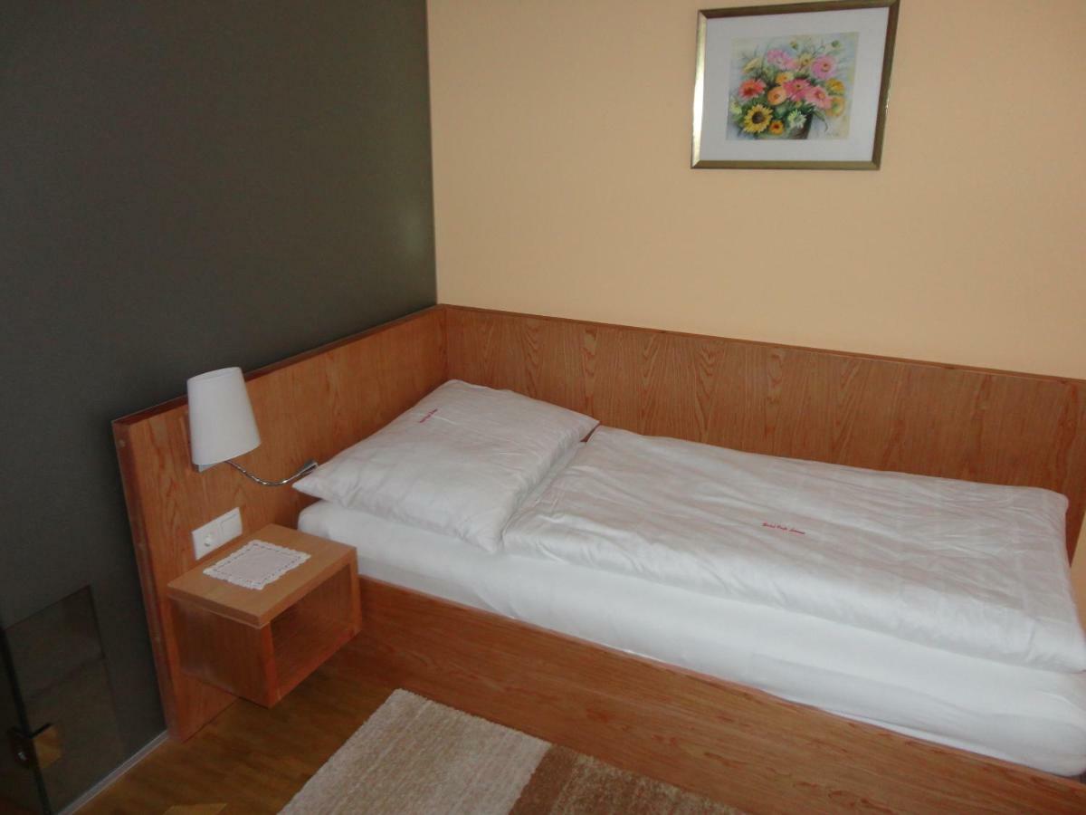 Hotel Cafe Lorenz ホーエネムス エクステリア 写真